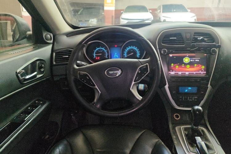 Used GAC Trumpchi GS5 2014 2.0L Manual Two-Wheel Drive Anniversary Value Edition Steering Wheel