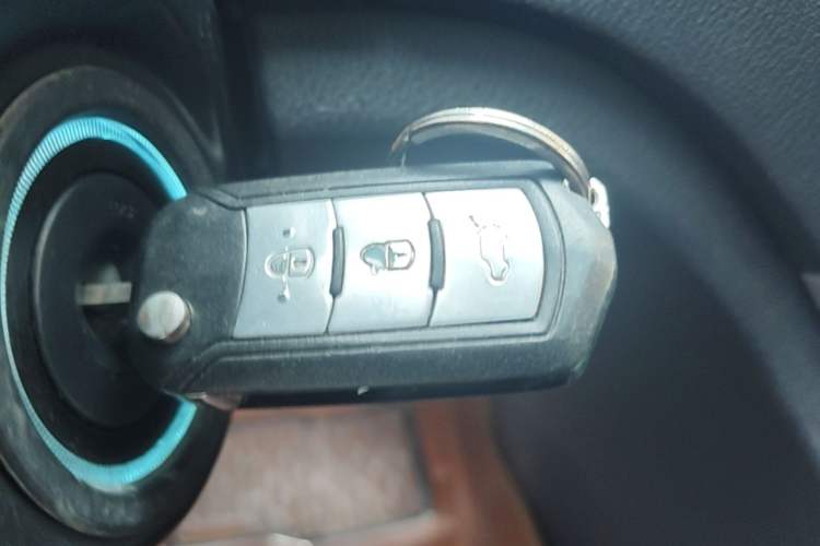 Used GAC Trumpchi GS5 2014 2.0L Automatic Two-Wheel Drive Deluxe Edition Vehicle Key