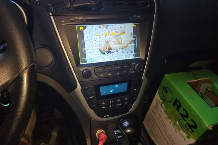 Used GAC Trumpchi GS5 2014 2.0L Automatic Two-Wheel Drive Deluxe Edition Audio And AC Panel