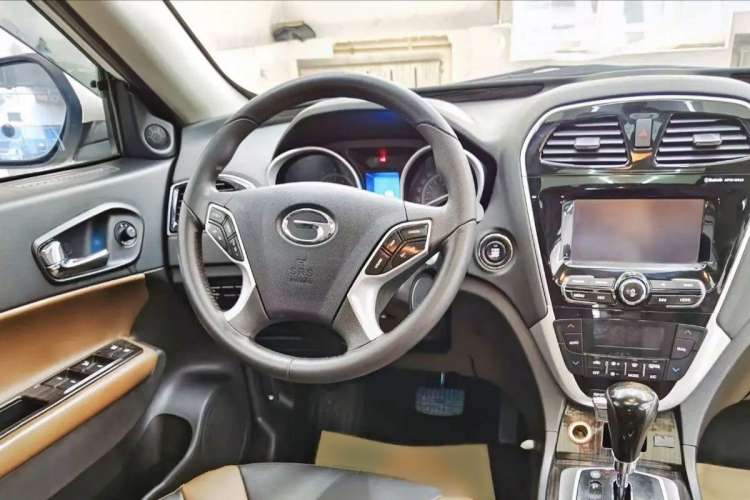 Used GAC Trumpchi GS5 2014 2.0L Automatic Two-Wheel Drive Anniversary Value Edition Audio And AC Panel