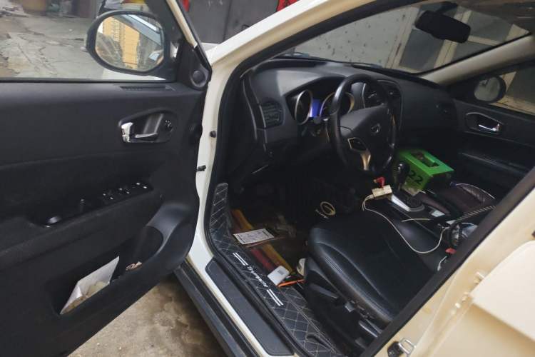 Used GAC Trumpchi GS5 2014 2.0L Automatic Two-Wheel Drive Deluxe Edition Driver Seat