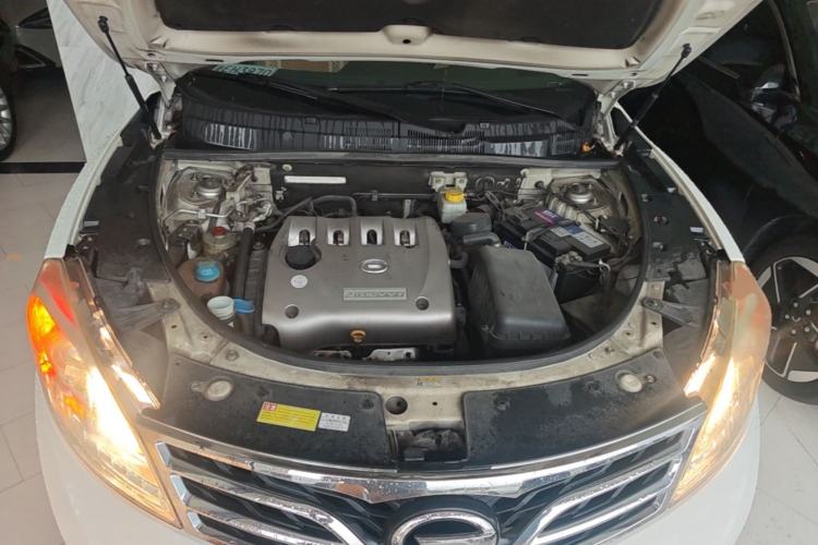 Used GAC Trumpchi GS5 2014 2.0L Automatic Two-Wheel Drive Deluxe Edition Engine Bay