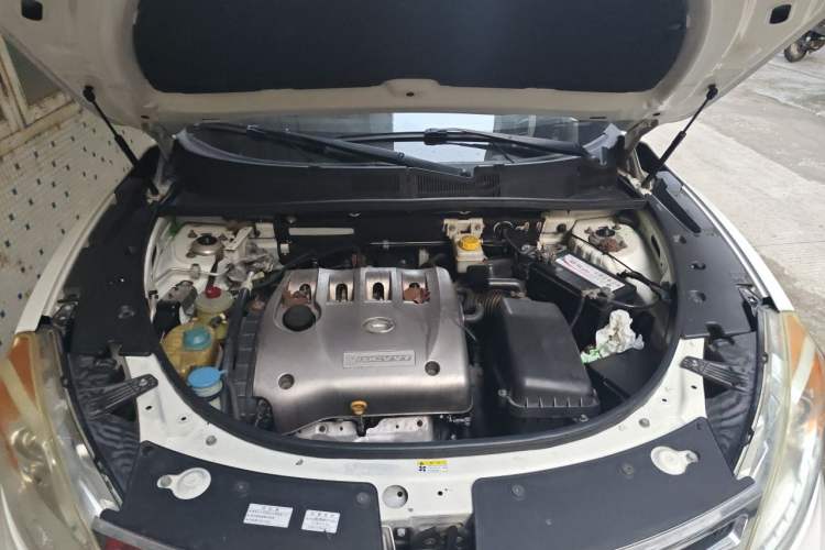 Used GAC Trumpchi GS5 2014 2.0L Automatic Two-Wheel Drive Deluxe Edition Engine Bay