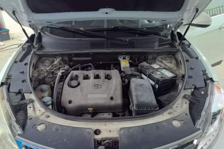 Used GAC Trumpchi GS5 2014 2.0L Automatic Two-Wheel Drive Anniversary Value Edition Engine Bay