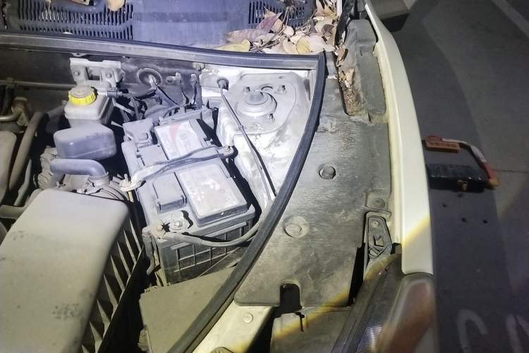 Used GAC Trumpchi GS5 2014 2.0L Automatic Two-Wheel Drive Deluxe Edition Engine Bay Left