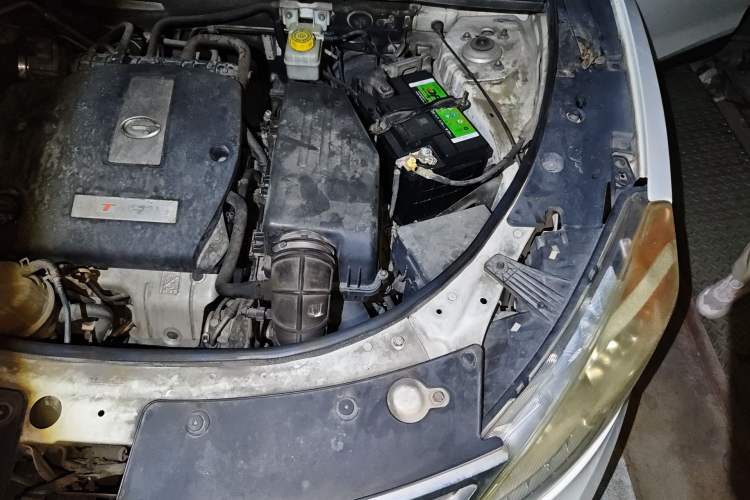 Used GAC Trumpchi GS5 2014 1.8T Automatic Two-Wheel Drive Supreme Edition Engine Bay Left