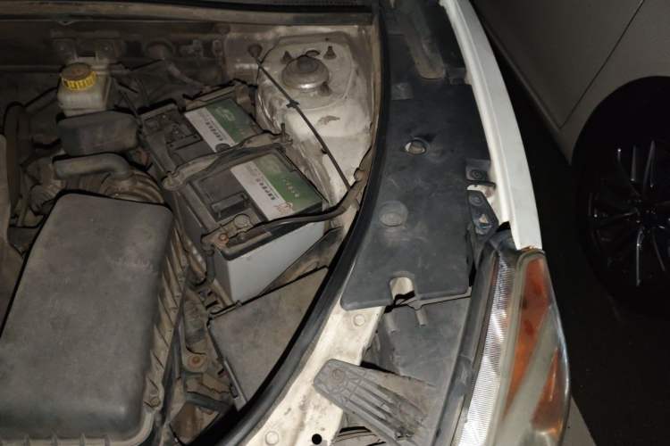 Used GAC Trumpchi GS5 2014 2.0L Automatic Two-Wheel Drive Deluxe Edition Engine Bay Left