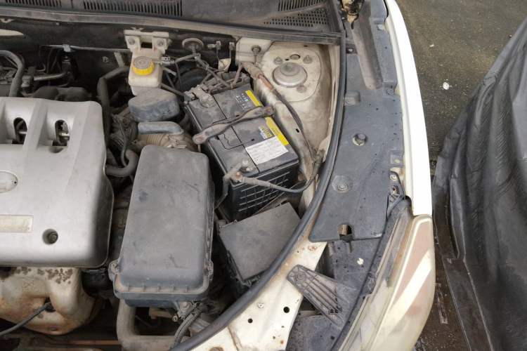 Used GAC Trumpchi GS5 2014 2.0L Automatic Two-Wheel Drive Deluxe Edition Engine Bay Left