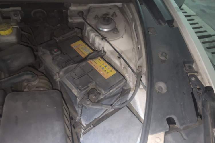 Used GAC Trumpchi GS5 2014 2.0L Automatic Two-Wheel Drive Anniversary Value Edition Engine Bay Left
