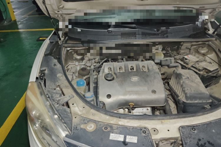 Used GAC Trumpchi GS5 2014 2.0L Automatic Two-Wheel Drive Deluxe Edition Engine Bay Right