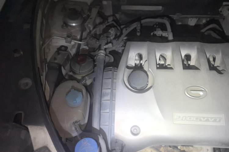 Used GAC Trumpchi GS5 2014 2.0L Automatic Two-Wheel Drive Anniversary Value Edition Engine Bay Right