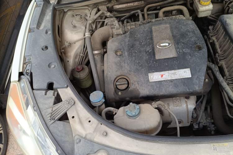 Used GAC Trumpchi GS5 2014 1.8T Automatic Two-Wheel Drive Supreme Edition Engine Bay Right