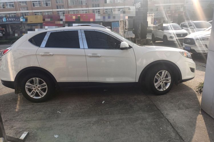Used GAC Trumpchi GS5 2014 2.0L Automatic Two-Wheel Drive Deluxe Edition Exterior 3