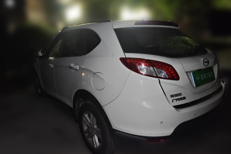 Used GAC Trumpchi GS5 2014 2.0L Automatic Two-Wheel Drive Deluxe Edition Exterior 3