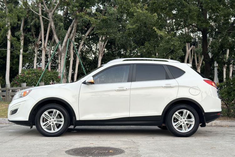 Used GAC Trumpchi GS5 2014 1.8T Automatic Two-Wheel Drive Supreme Edition Exterior 4