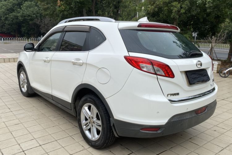 Used GAC Trumpchi GS5 2014 2.0L Manual Two-Wheel Drive Anniversary Value Edition Exterior 4