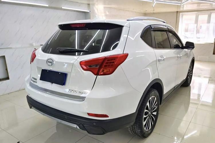 Used GAC Trumpchi GS5 2014 2.0L Automatic Two-Wheel Drive Anniversary Value Edition Exterior 4