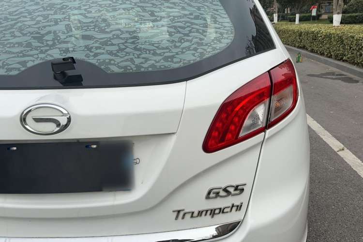 Used GAC Trumpchi GS5 2014 2.0L Automatic Two-Wheel Drive Deluxe Edition Exterior 4
