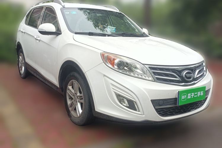 Used GAC Trumpchi GS5 2014 2.0L Automatic Two-Wheel Drive Anniversary Value Edition Front Right 45 Deg