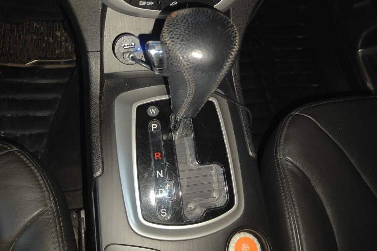 Used GAC Trumpchi GS5 2014 2.0L Automatic Two-Wheel Drive Anniversary Value Edition Gear Lever