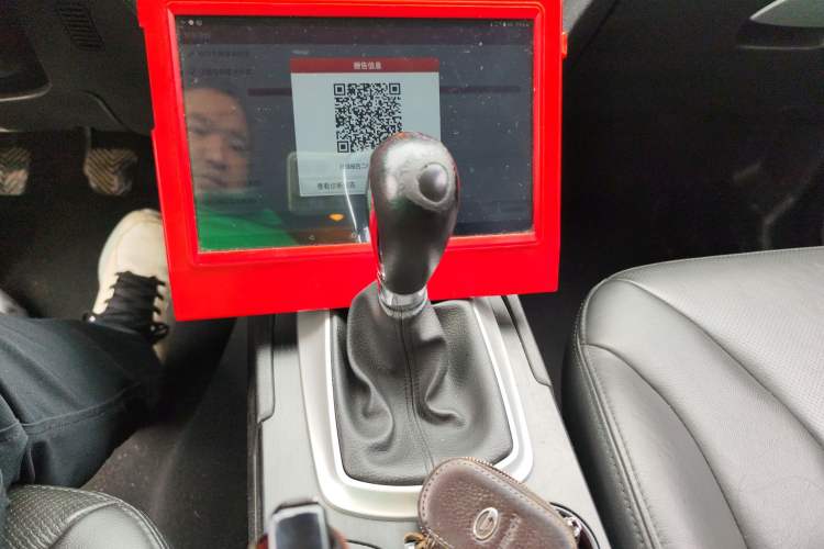 Used GAC Trumpchi GS5 2014 2.0L Manual Two-Wheel Drive Anniversary Value Edition Gear Lever