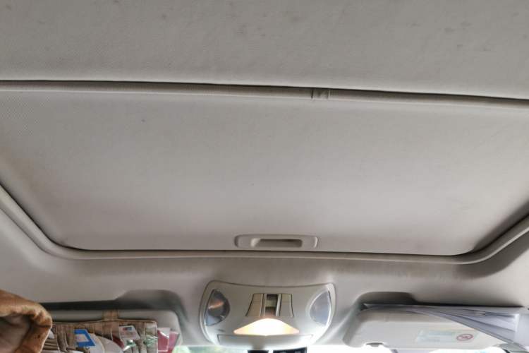 Used GAC Trumpchi GS5 2014 2.0L Manual Two-Wheel Drive Anniversary Value Edition Headliner