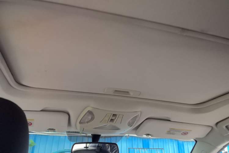 Used GAC Trumpchi GS5 2014 2.0L Automatic Two-Wheel Drive Anniversary Value Edition Headliner