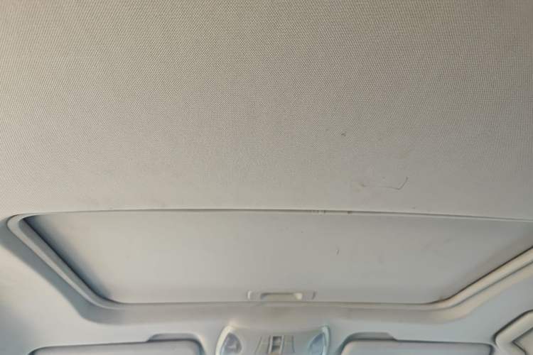 Used GAC Trumpchi GS5 2014 2.0L Automatic Two-Wheel Drive Anniversary Value Edition Headliner