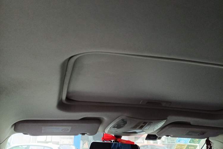 Used GAC Trumpchi GS5 2014 1.8T Automatic Two-Wheel Drive Supreme Edition Headliner
