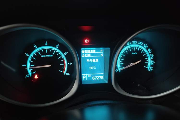 Used GAC Trumpchi GS5 2014 2.0L Automatic Two-Wheel Drive Anniversary Value Edition Instrument Cluster