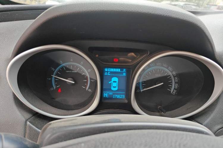 Used GAC Trumpchi GS5 2014 1.8T Automatic Two-Wheel Drive Supreme Edition Instrument Cluster