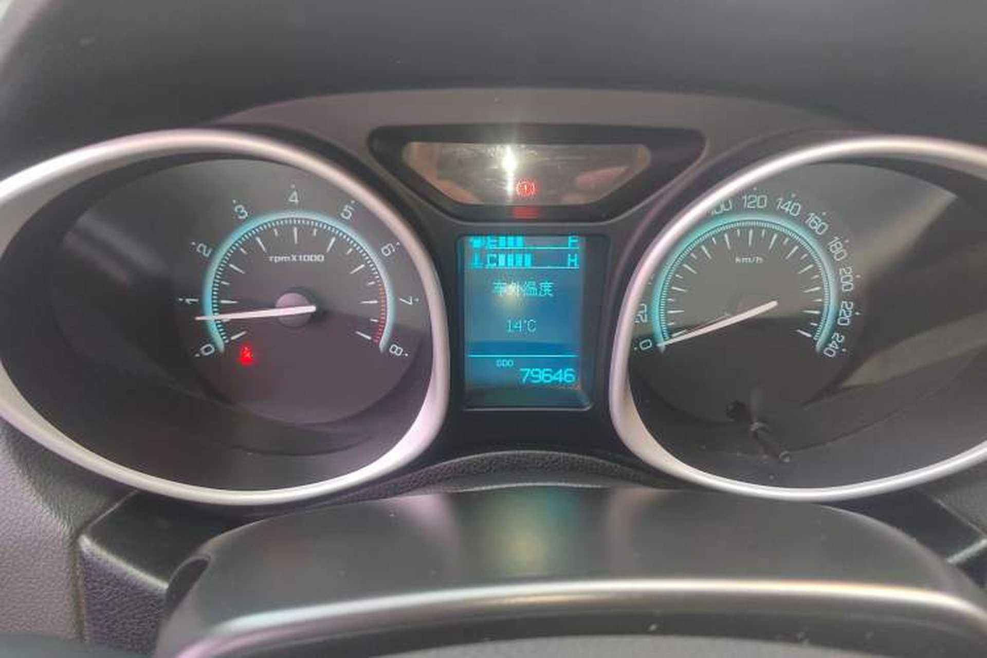 Used GAC Trumpchi GS5 2014 2.0L Manual Two-Wheel Drive Anniversary Value Edition Instrument Cluster