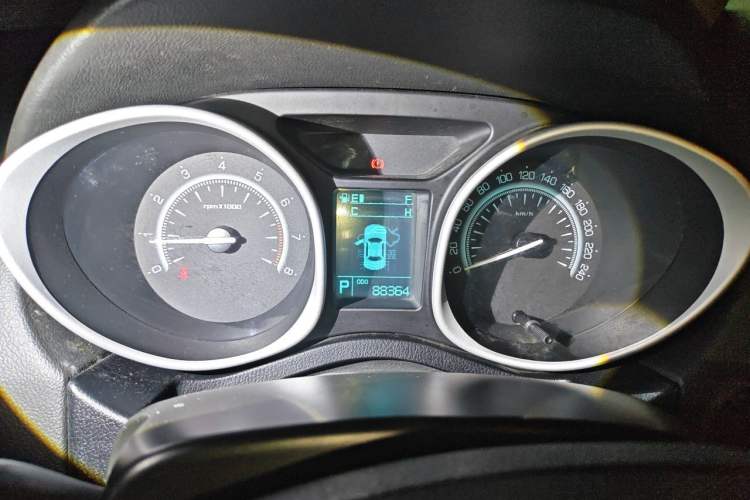 Used GAC Trumpchi GS5 2014 1.8T Automatic Two-Wheel Drive Supreme Edition Instrument Cluster