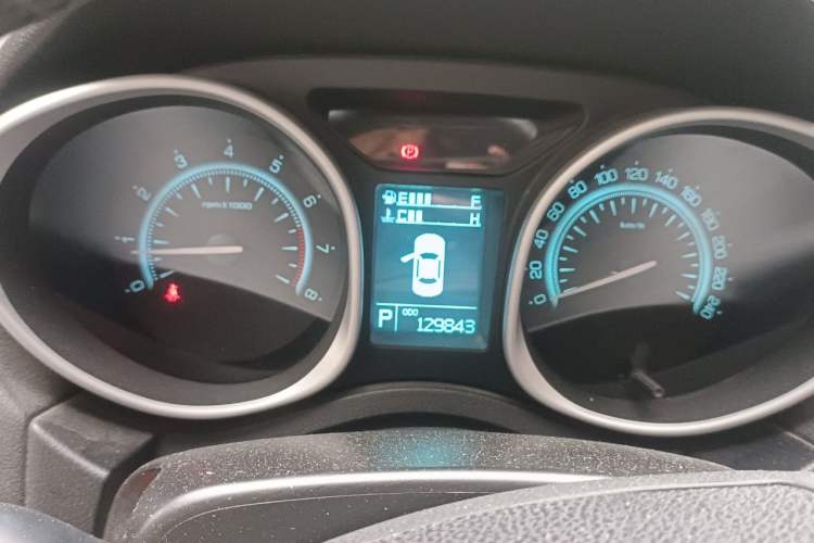 Used GAC Trumpchi GS5 2014 2.0L Automatic Two-Wheel Drive Anniversary Value Edition Instrument Cluster