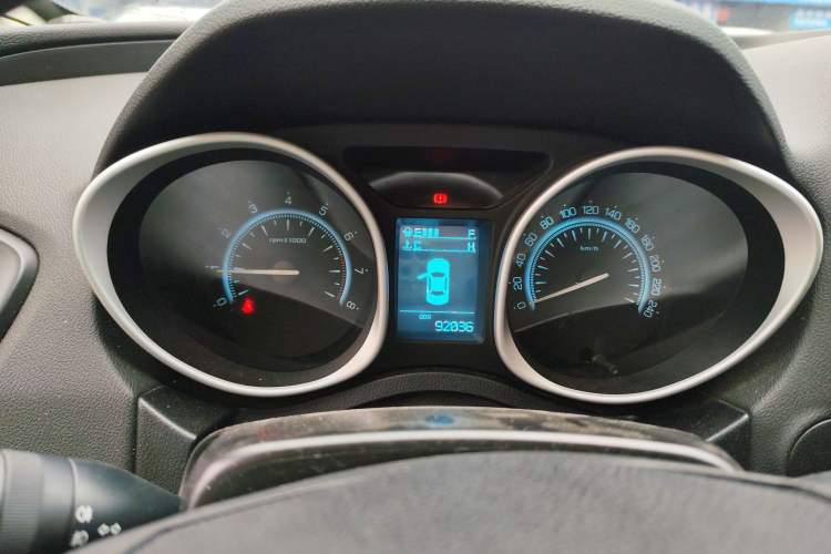 Used GAC Trumpchi GS5 2014 2.0L Manual Two-Wheel Drive Anniversary Value Edition Instrument Cluster