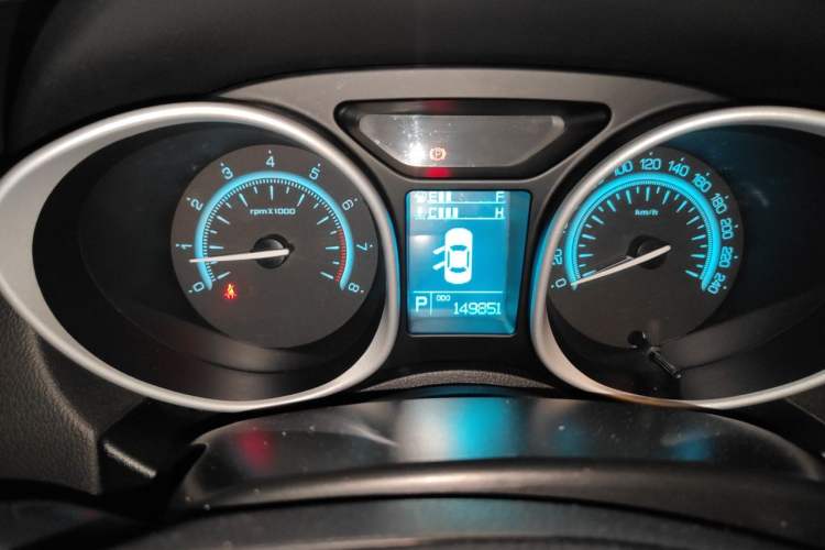 Used GAC Trumpchi GS5 2014 2.0L Automatic Two-Wheel Drive Anniversary Value Edition Instrument Cluster