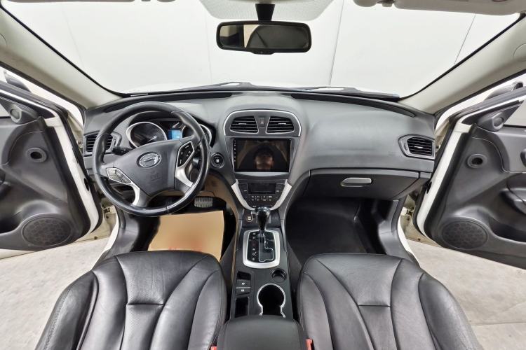 Used GAC Trumpchi GS5 2014 2.0L Automatic Two-Wheel Drive Anniversary Value Edition Interior 1