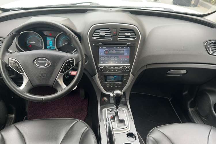 Used GAC Trumpchi GS5 2014 2.0L Automatic Two-Wheel Drive Deluxe Edition Interior 5