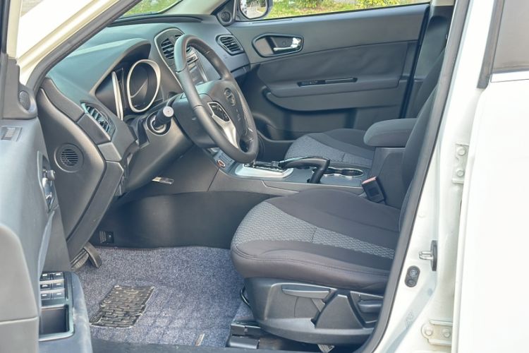 Used GAC Trumpchi GS5 2014 1.8T Automatic Two-Wheel Drive Supreme Edition Interior 6