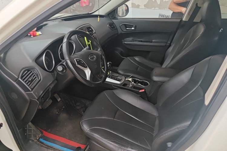 Used GAC Trumpchi GS5 2014 2.0L Automatic Two-Wheel Drive Anniversary Value Edition Left Front Seat