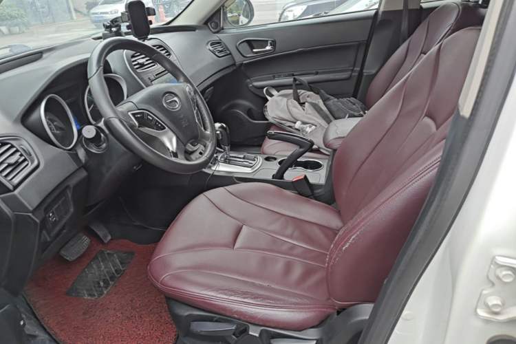 Used GAC Trumpchi GS5 2014 2.0L Automatic Two-Wheel Drive Deluxe Edition Left Front Seat