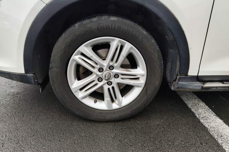 Used GAC Trumpchi GS5 2014 2.0L Manual Two-Wheel Drive Anniversary Value Edition Left Front Wheel Hub