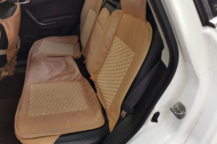 Used GAC Trumpchi GS5 2014 2.0L Manual Two-Wheel Drive Anniversary Value Edition Left Rear Seat
