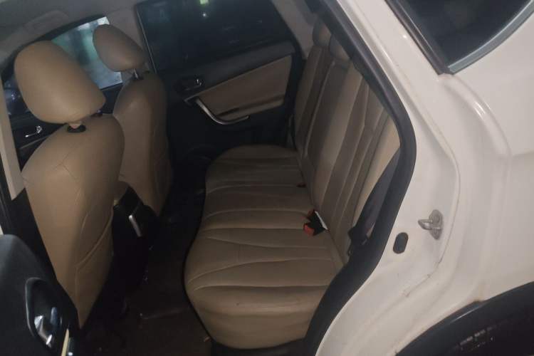 Used GAC Trumpchi GS5 2014 2.0L Automatic Two-Wheel Drive Deluxe Edition Left Rear Seat