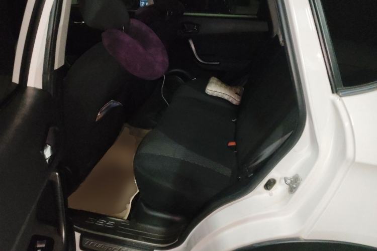 Used GAC Trumpchi GS5 2014 2.0L Automatic Two-Wheel Drive Deluxe Edition Left Rear Seat