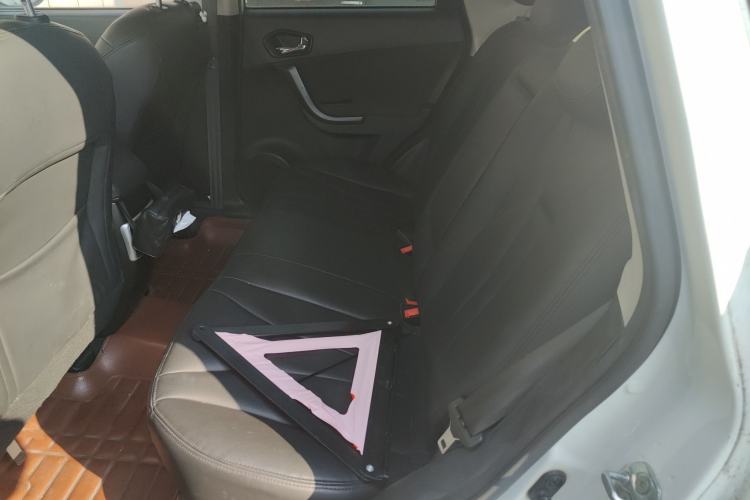 Used GAC Trumpchi GS5 2014 2.0L Automatic Two-Wheel Drive Deluxe Edition Left Rear Seat