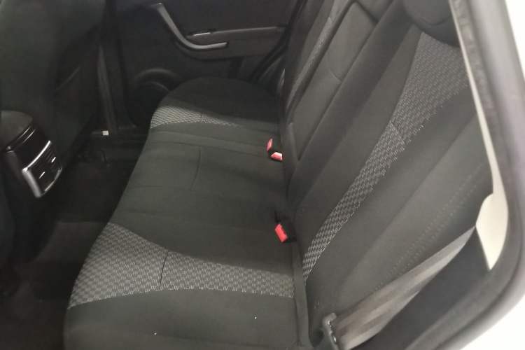 Used GAC Trumpchi GS5 2014 2.0L Automatic Two-Wheel Drive Deluxe Edition Left Rear Seat
