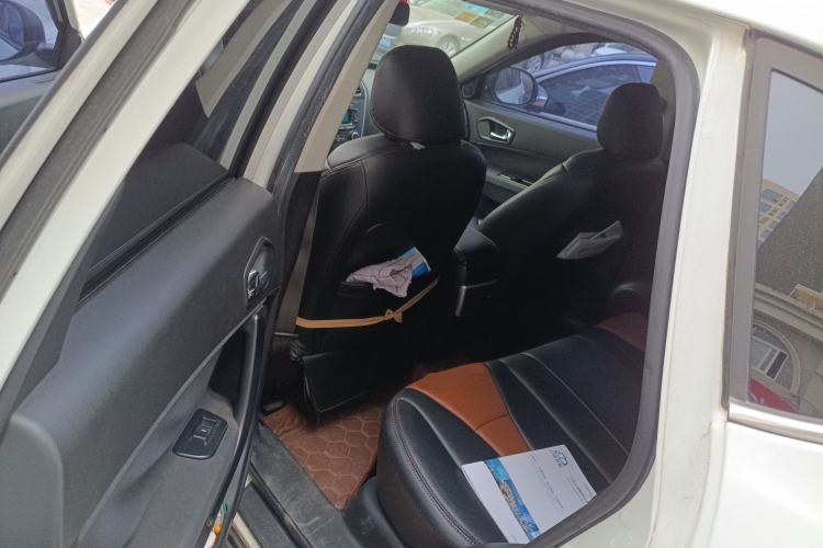 Used GAC Trumpchi GS5 2014 1.8T Automatic Two-Wheel Drive Supreme Edition Left Rear Seat