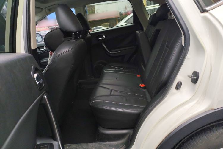 Used GAC Trumpchi GS5 2014 2.0L Manual Two-Wheel Drive Anniversary Value Edition Left Rear Seat