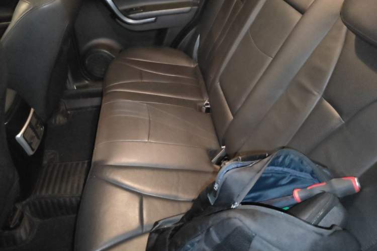 Used GAC Trumpchi GS5 2014 2.0L Automatic Two-Wheel Drive Anniversary Value Edition Left Rear Seat